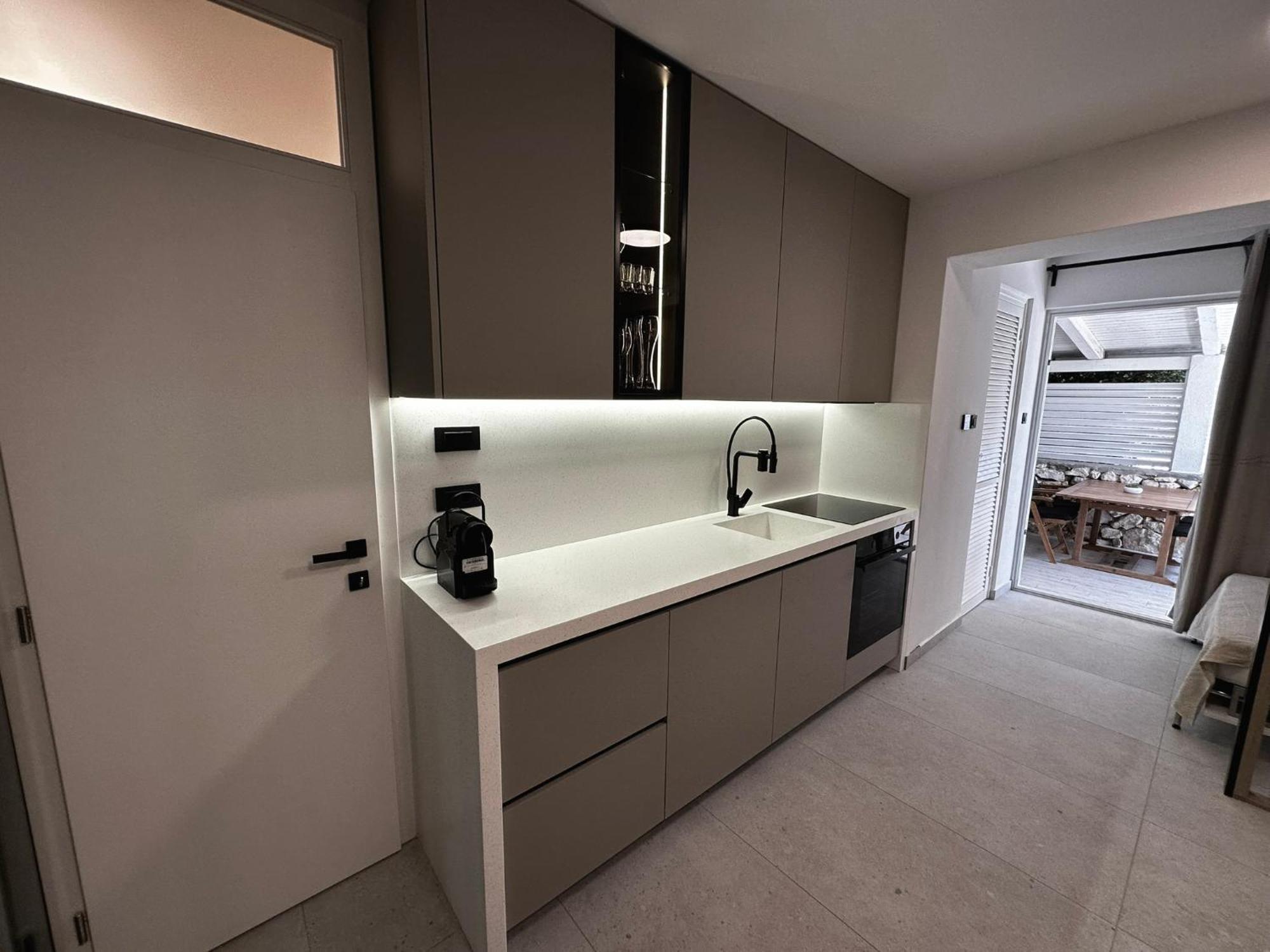 Studio Apartments Lace Novalja Εξωτερικό φωτογραφία